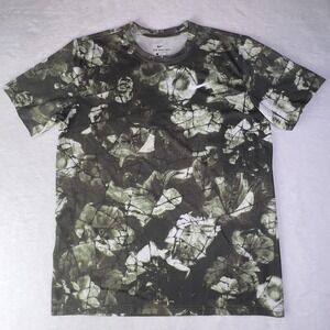 Nike Men's Olive Green Camo-Print Athletic Shorts